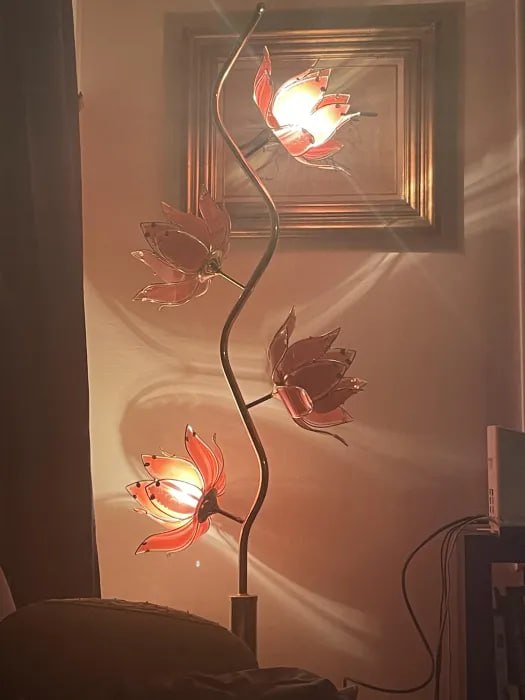 Vintage Lotus Lamp thumbnail 3